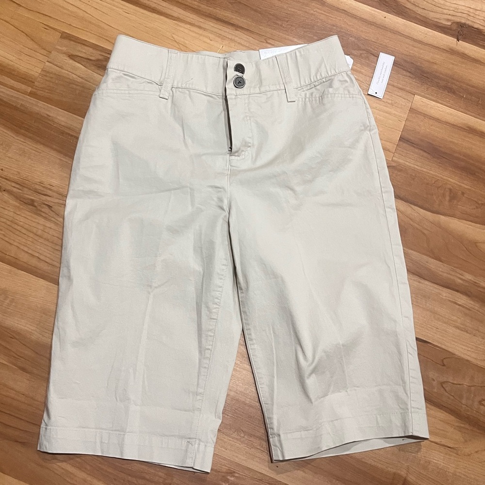 New Stretch Cotton Bermuda Shorts Natural Waist in Beige Relaxed Fit Slimming 6